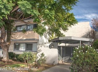4760 Kester Ave #11, Sherman Oaks, CA 91403