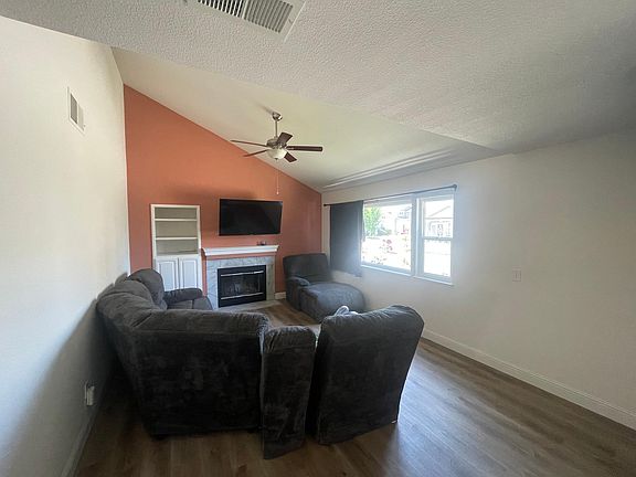 5th image of 7838 Crestleigh Ct