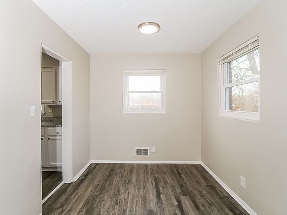 4th image of 4214 N Whittier Pl