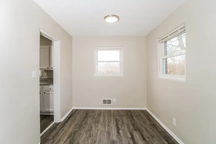 4214 N Whittier Pl — Photo 4