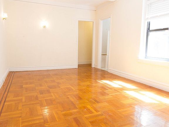 5th image of 133 W 71st St APT 6B