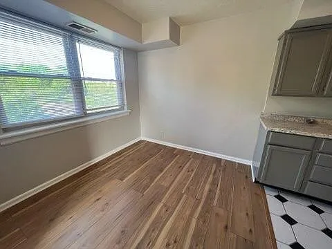 999 Cleveland Ave #2 — Photo 2