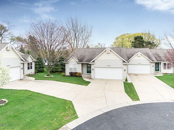 2nd image of 1448 Woodlawn Cmns