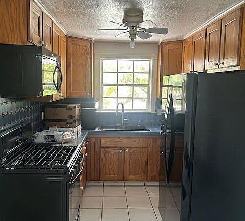5th image of 727 Penn St #3