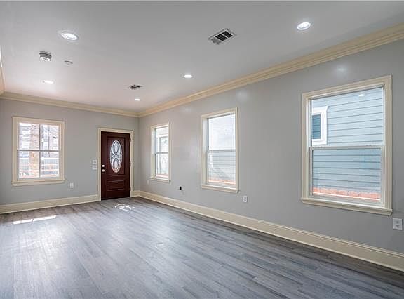 4th image of 4016 Gen Ogden St
