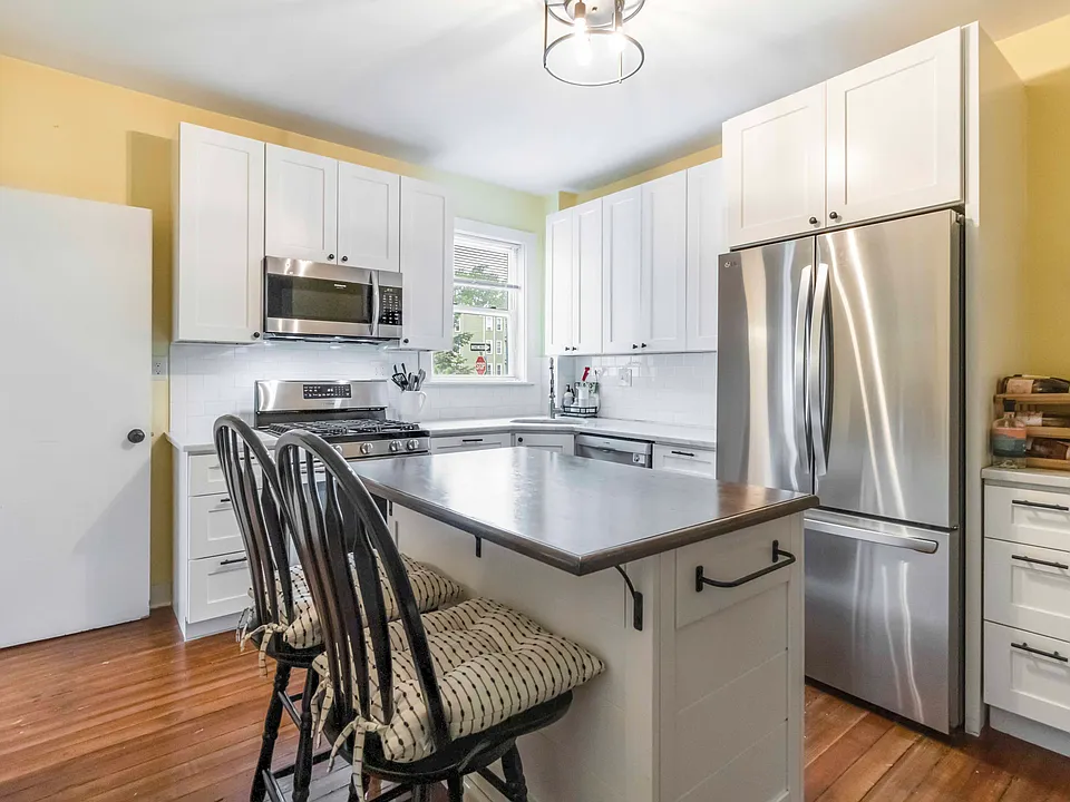 14 Torrey St #1