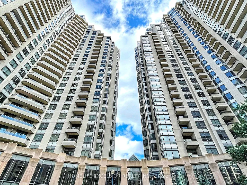 15 Northtown Way #2029