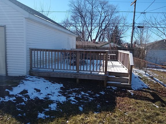 4th image of 214 S Lewis Ave