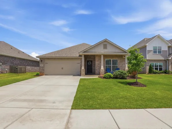 205 Goldie Ct, New Market, AL 35761