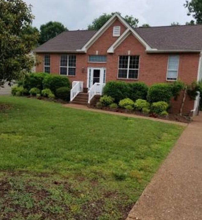 1st image of 163 East Dr
