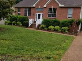 163 East Dr, Hendersonville, TN 37075