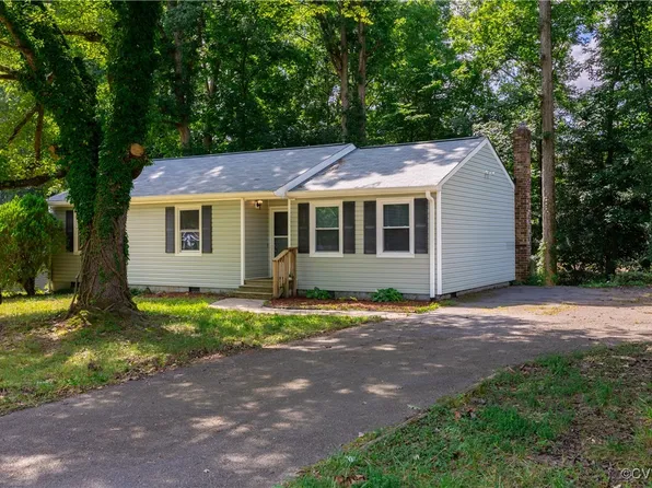4000 Brandywine Dr, North Prince George, VA 23860