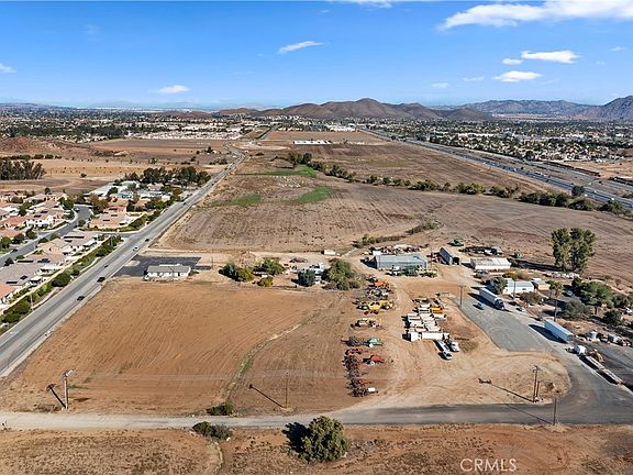 2nd image of 27860 Garbani Rd