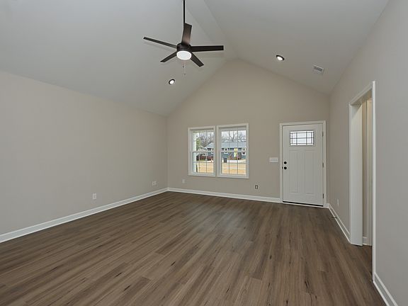 4th image of 91 Plumlee Dr