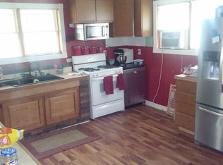 204 N Hillsdale St, North Adams, MI 49262