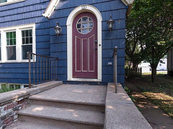 2nd image of 110 Pine St