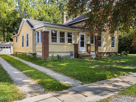 2nd image of 555 Church St