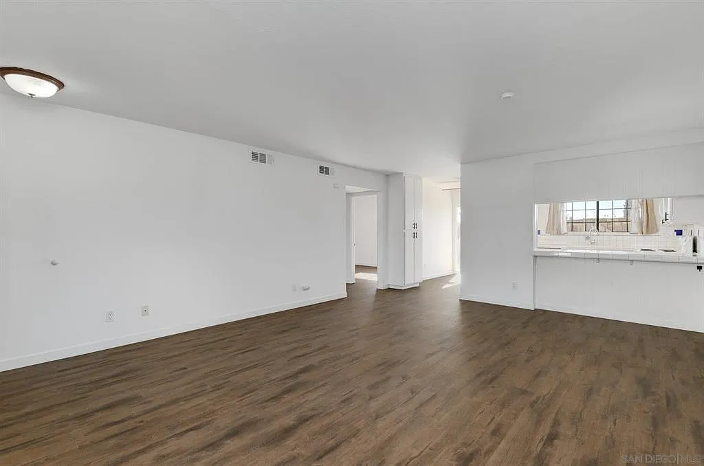 625 South Fig Street #10 - 1 — Photo 3