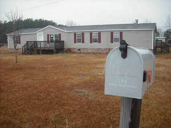 2nd image of 1708 Cooters Crossing Rd