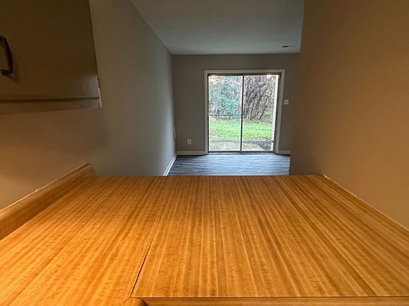 4th image of 3529C Lynhaven Dr