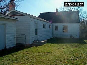 4th image of 2042 Oakland Pkwy