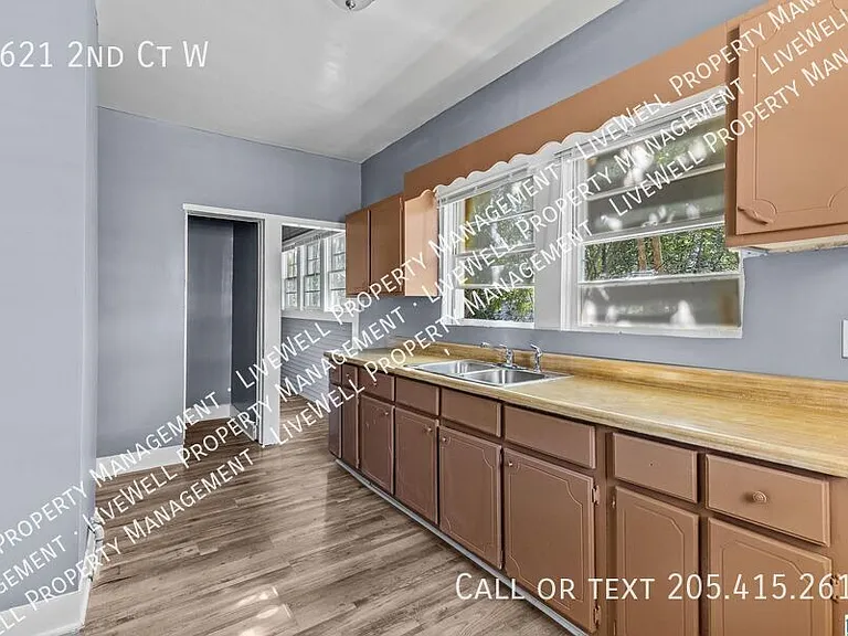 1621 2nd Ct W — Photo 4