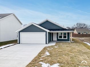 908 2nd St, Perry, KS 66073