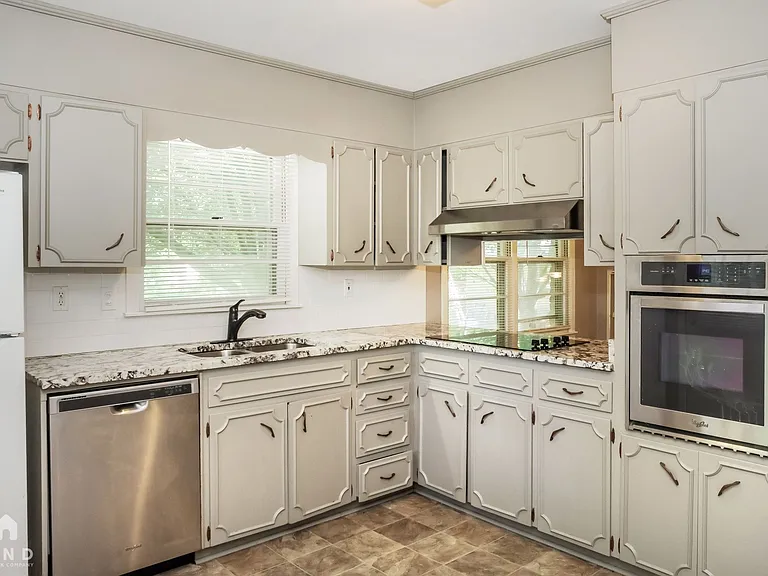 1003 Heard Ct SE — Photo 9