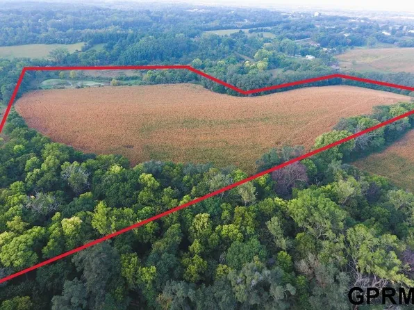 6238 Bennington Rd, Omaha, NE 68152