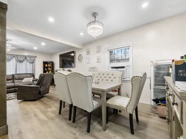 32-30 Anchor Drive image 7 of 33