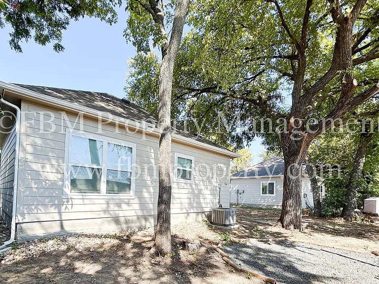 818 Rose St #B — Photo 12
