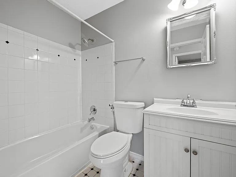 1118 Twistedoak Ct — Photo 30