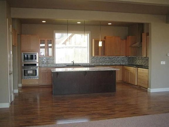 3rd image of 2313 Whitetail Dr