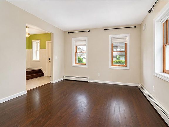 5th image of 69 Saint Stephens Pl