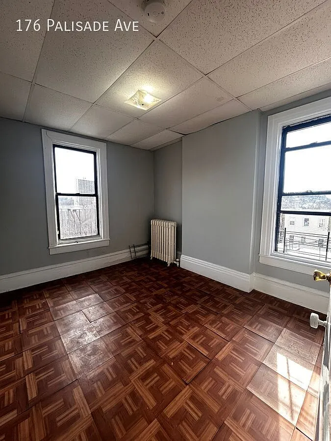 3 bed, $2,700 — Photo 4