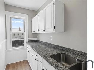 64 Stockton St APT 3, Worcester, MA 01610