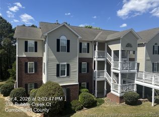 332 Bubble Creek Ct UNIT 5, Fayetteville, NC 28311