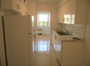 77 St Clair Avenue East, Toronto, ON M4T 1M5