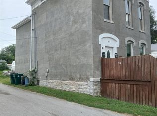 623 S 7th St, Quincy, IL 62301