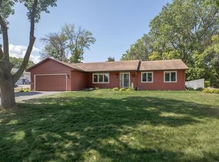 1816 W 140th St, Burnsville, MN 55337