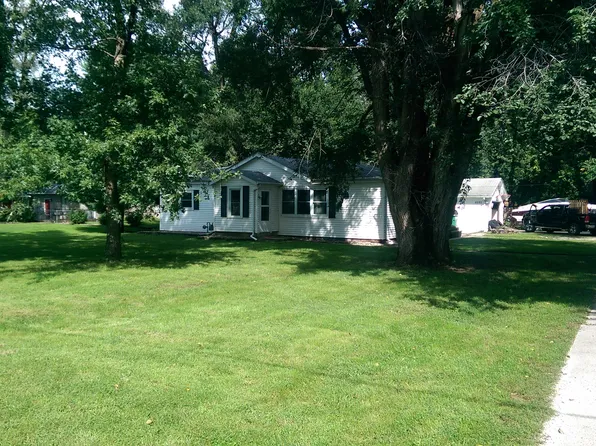 6025 NW 54th Ct, Johnston, IA 50131
