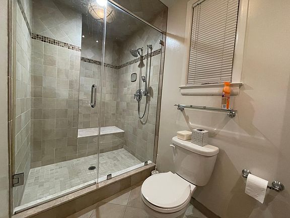 3rd image of 309 Sip Ave #1