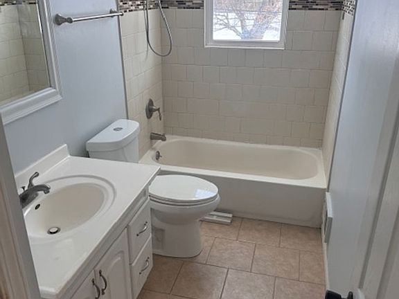 3rd image of 16821 Louis Ct