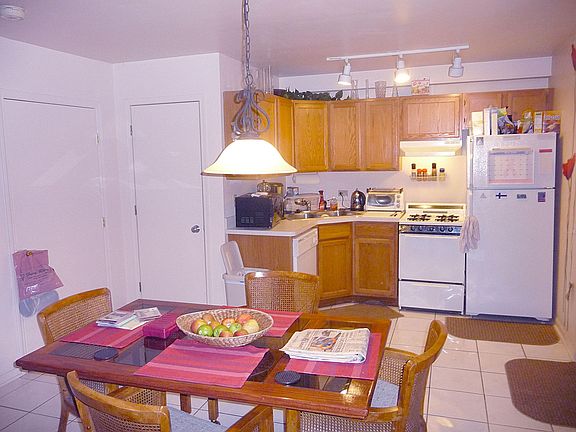3rd image of 1617 S Newberry Ave