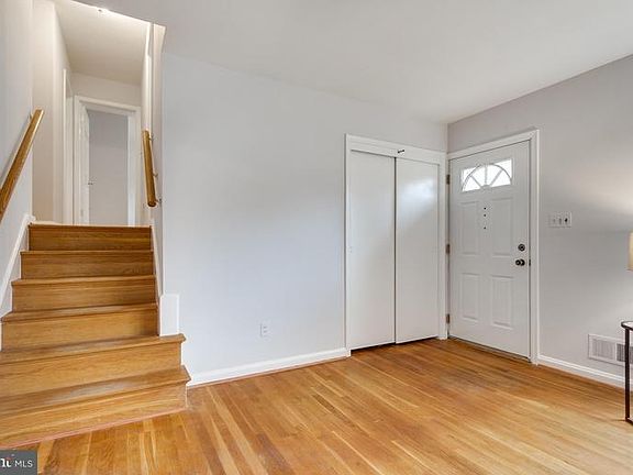 2nd image of 4804 Bradford Dr