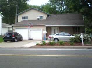 2150 W Norton Ave, Norton Shores, MI
