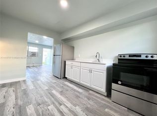 837 NW 10th St #3, Hallandale, FL 33009