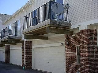 2nd image of 932 Osgood St