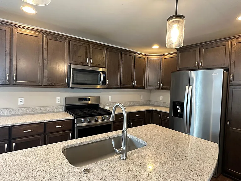1851 Summerfield Way — Photo 10