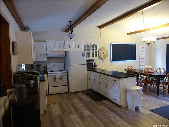 4th image of 4 Amalia PLACE